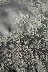 antique and vintage linen, textiles, haberdashery