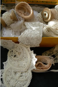 antique and vintage linen, textiles, haberdashery